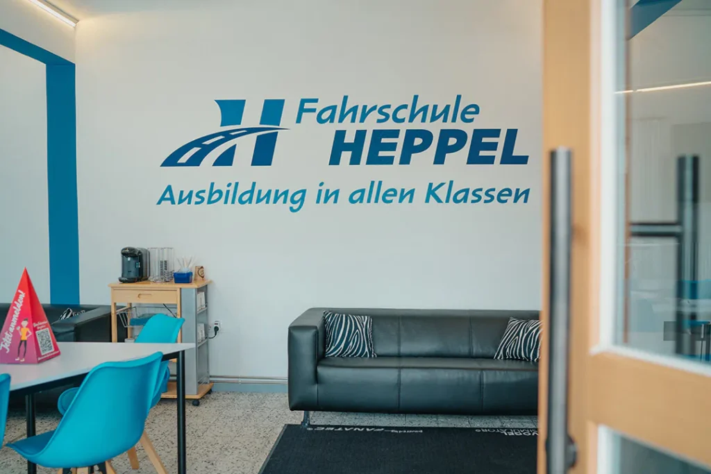 fahrschule-heppel-eingangsbereich-oberaudorf